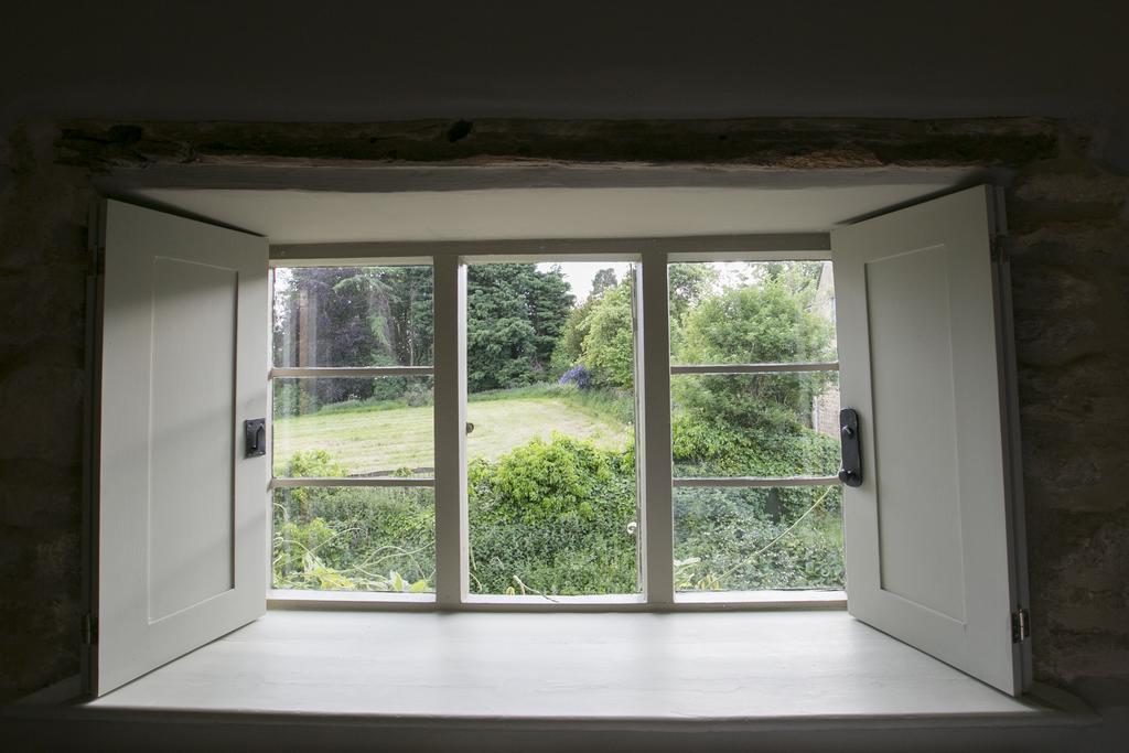 The Ebrington Arms Hotel Chipping Campden Room photo