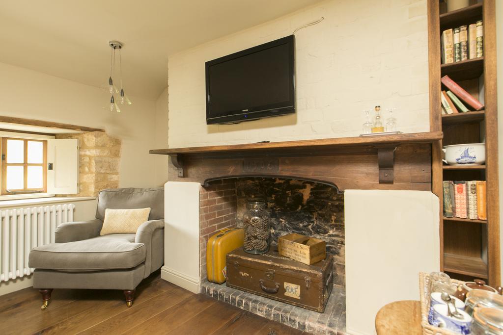 The Ebrington Arms Hotel Chipping Campden Room photo